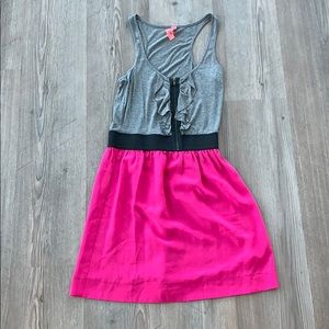 eight sixty mini grey/pink zippered dress, small